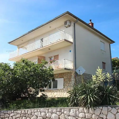 Vanda * Novi Vinodolski