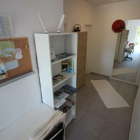 Vanda * Novi Vinodolski