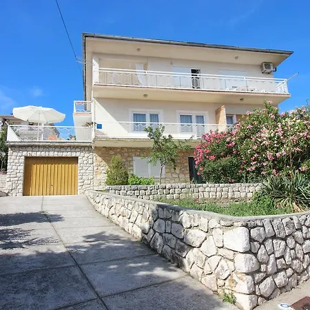Apartment Vanda *