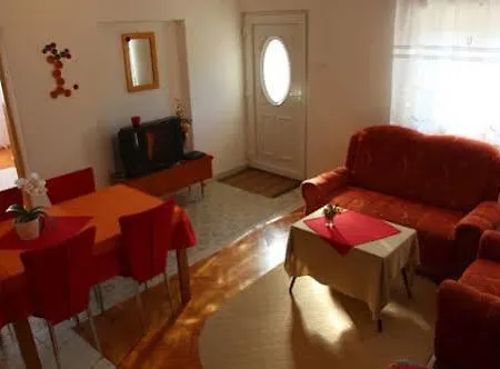 Vanda Apartment *
