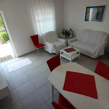 Vanda Apartment