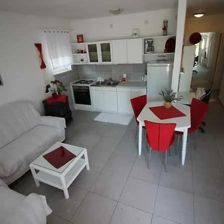 Vanda Apartment *